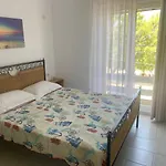 Sea Apartments Himare